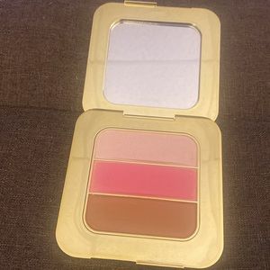 Tom Ford Soleil Contouring Compact            02 Soleil Afterglow
